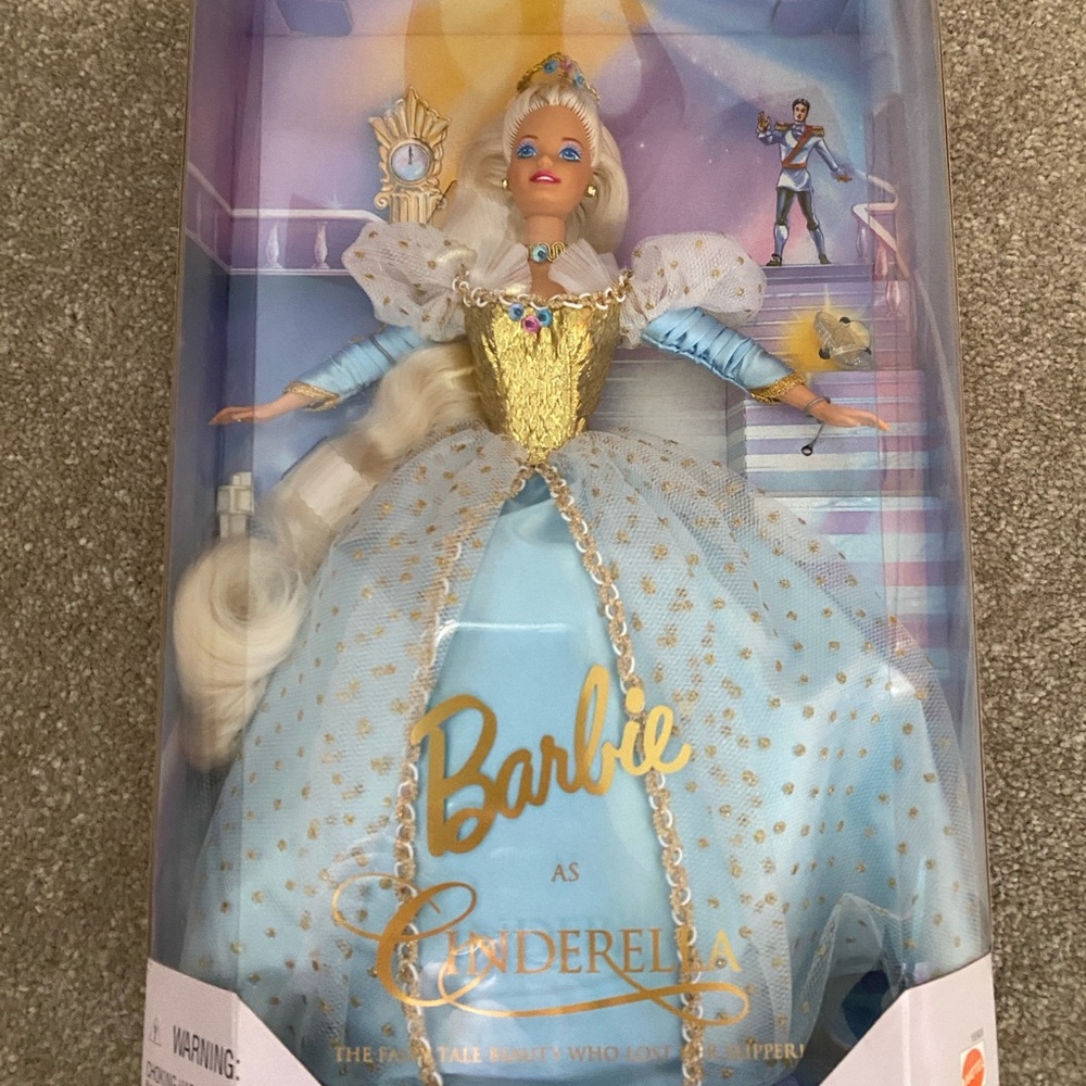 LAST CHANCE Barbie as Cinderella Children’s Collector Series 1996 (16900)
